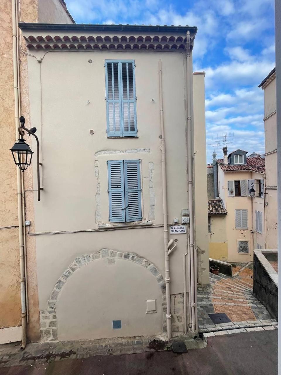Apparemment Au Coeur Du Suquet